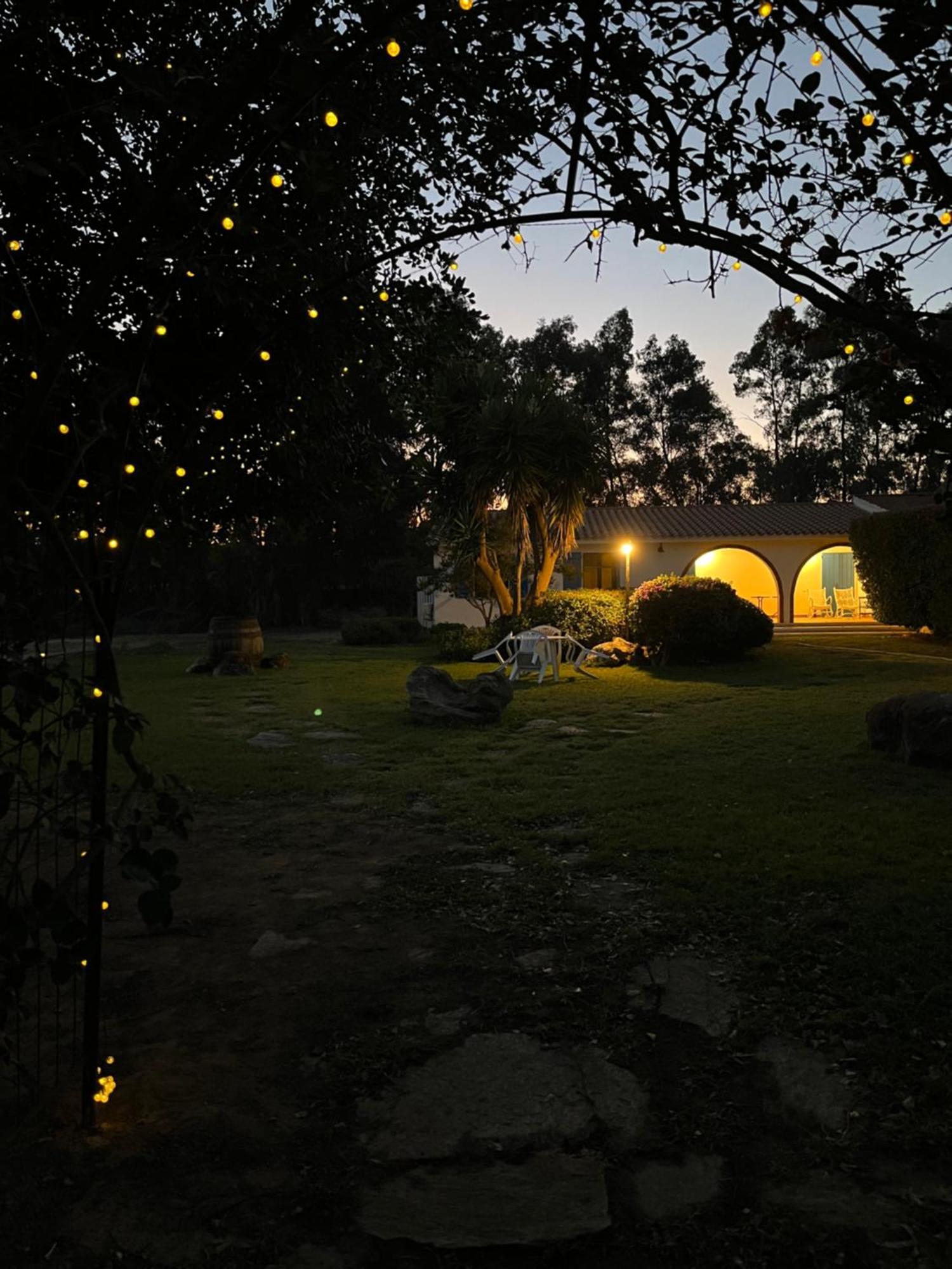 Bidd'E Majori Bed & Breakfast San Priamo Exterior photo